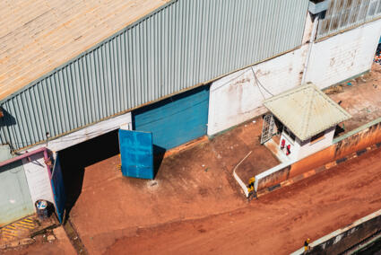 Baumwollbekleidungsproduktion in Uganda für Umoja TSG Hoffenheim