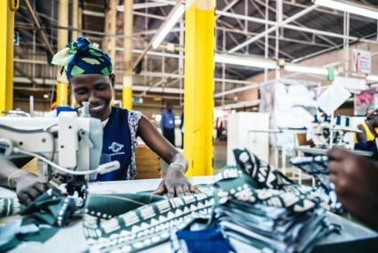 Baumwollbekleidungsproduktion in Uganda für Umoja TSG Hoffenheim